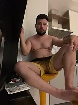 Snapshot of NinoEstouranel chatting on January 15, 2026, 3:22 am NinoEstouranel online show from January 15, 2026, 3:22 am