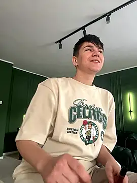 Snapshot of ravenryx chatting on January 11, 2026, 7:13 am ravenryx online show from January 11, 2026, 7:13 am