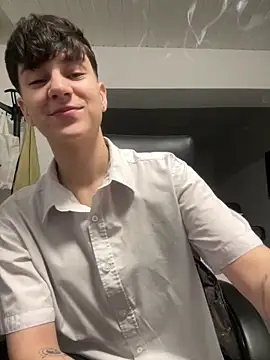 ravenryx online show from February 12, 2026, 3:51 pm