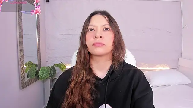 Snapshot of lanna_18_ chatting on April 24, 2026, 11:45 am lanna 18 online show from April 24, 2026, 11:45 am