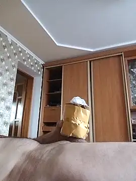 julianA1964 online show from April 1, 2026, 9:10 am