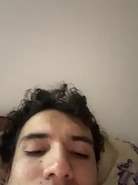 Snapshot of Luxezayn chatting on January 15, 2026, 4:17 am Luxezayn online show from January 15, 2026, 4:17 am