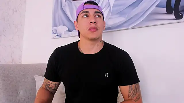 Snapshot of MassimoCo_ chatting on January 11, 2026, 10:53 am MassimoCo online show from January 11, 2026, 10:53 am