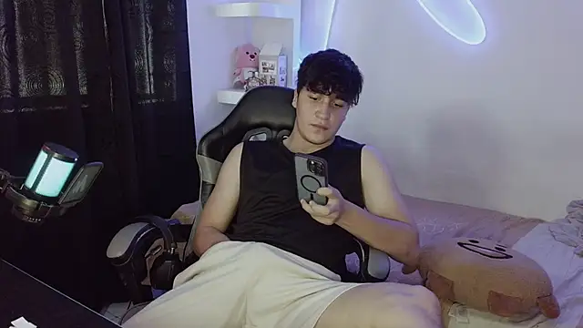 NoahUncutX online show from January 11, 2026, 10:15 pm