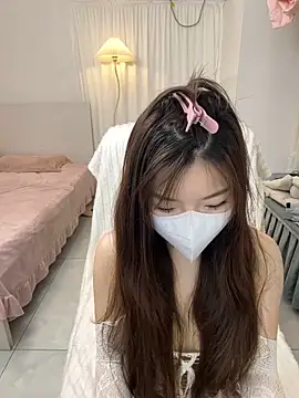  xiaoxinxin  online show from April 17, 2026, 5:05 pm