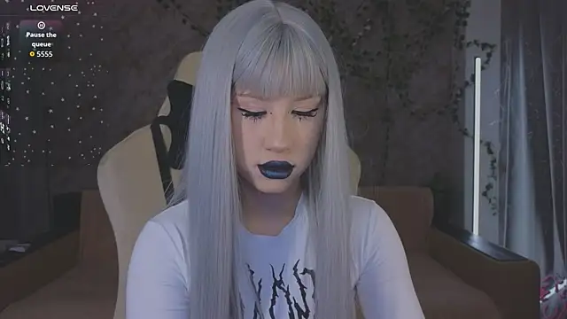 Necucubi02 online show from April 8, 2026, 9:26 pm