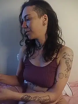 Dirty Pink online show from February 8, 2026, 6:44 pm