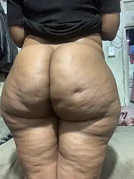 Xsexysnow33s online show from June 20, 2026, 3:20 am