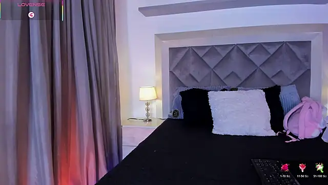 Snapshot of _ttaylor_ chatting on January 14, 2026, 12:11 pm ttaylor online show from January 14, 2026, 12:11 pm