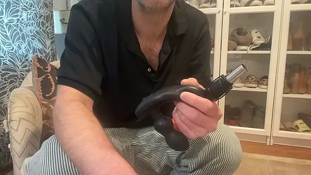 Snapshot of wolverinedream chatting on February 12, 2026, 11:44 pm wolverinedream online show from February 12, 2026, 11:44 pm