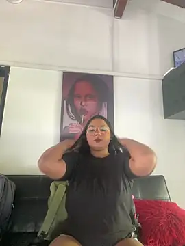 Isabella Belmont online show from February 12, 2026, 8:04 pm