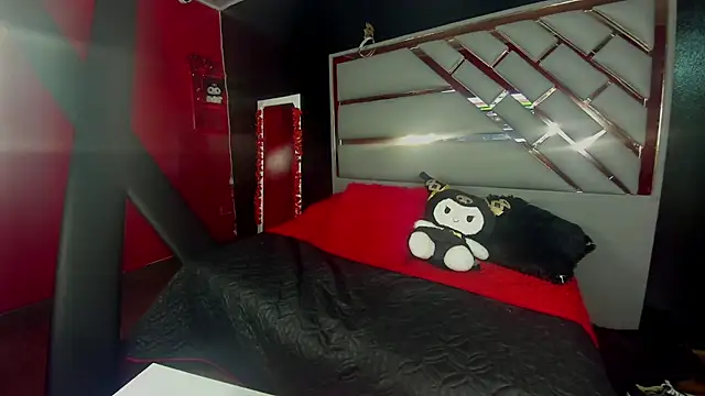 Snapshot of Mia_Miller001 chatting on February 19, 2026, 7:21 pm Mia Miller001 online show from February 19, 2026, 7:21 pm