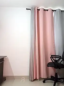 saray reesee online show from January 15, 2026, 8:23 pm