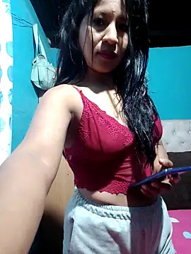 Saraa xx online show from April 11, 2026, 1:10 am