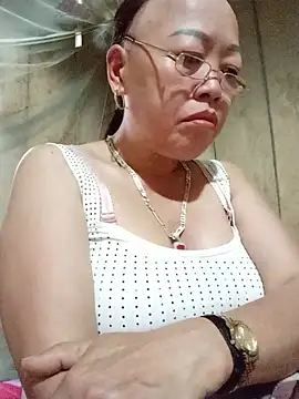 Snapshot of Agnes-baby chatting on July 8, 2026, 11:09 pm Agnes-baby online show from July 8, 2026, 11:09 pm