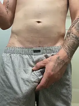 Snapshot of Tmoney369 chatting on April 11, 2026, 7:35 am Tmoney369 online show from April 11, 2026, 7:35 am