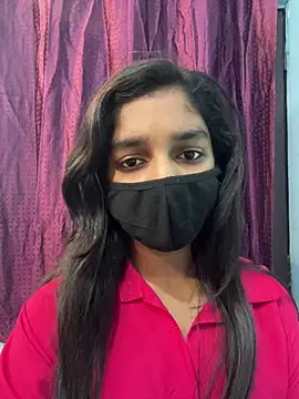 HotxAnamika online show from February 18, 2026, 9:49 am