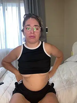 Snapshot of soyanahii chatting on February 11, 2026, 10:26 pm soyanahii online show from February 11, 2026, 10:26 pm