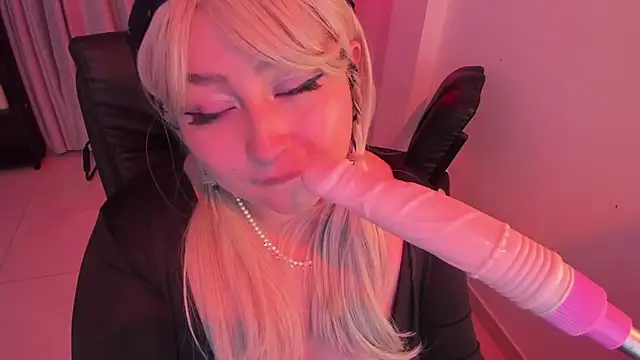 Sweet lenna online show from March 28, 2026, 10:53 pm