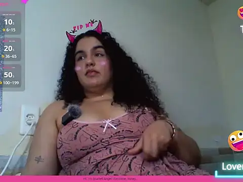 scarlettangelbr online show from February 23, 2026, 1:14 am