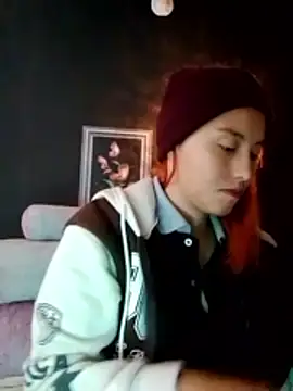 Velvet Moon33 online show from January 14, 2026, 12:55 pm