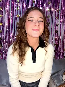 teenyblossom online show from January 5, 2026, 10:57 pm