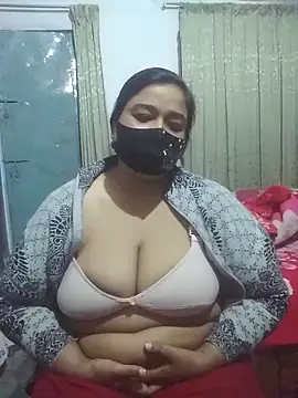 momo loves online show from February 10, 2026, 2:10 pm