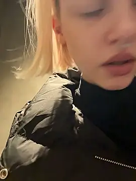 Snapshot of AshleyMur chatting on January 8, 2026, 3:31 am AshleyMur online show from January 8, 2026, 3:31 am