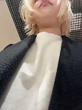 Snapshot of AshleyMur chatting on February 17, 2026, 3:47 am AshleyMur online show from February 17, 2026, 3:47 am