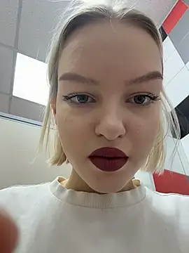 Snapshot of AshleyMur chatting on February 18, 2026, 4:08 am AshleyMur online show from February 18, 2026, 4:08 am