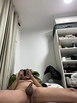 Snapshot of Steven24r30 chatting on March 15, 2026, 10:21 am Steven24r30 online show from March 15, 2026, 10:21 am