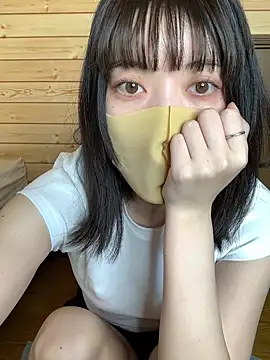 Snapshot of minami_room chatting on May 16, 2026, 6:10 am minami room online show from May 16, 2026, 6:10 am