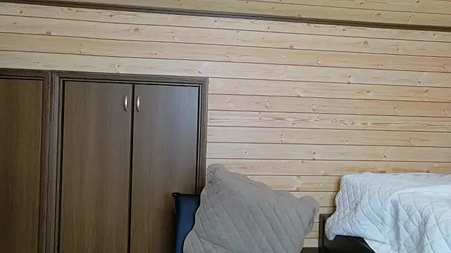 Snapshot of minami_room chatting on June 5, 2026, 5:36 am minami room online show from June 5, 2026, 5:36 am
