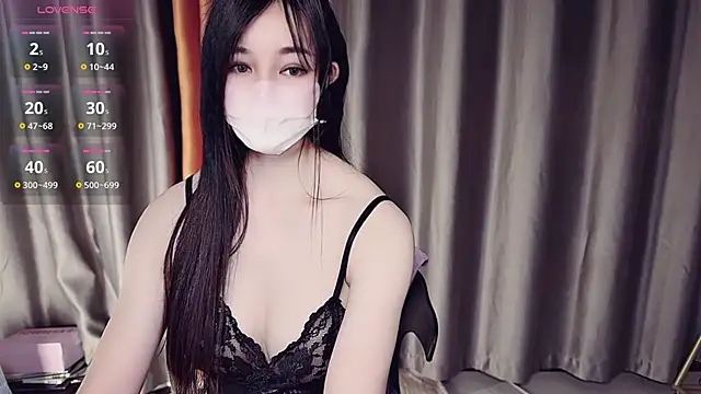 Snapshot of NolanMia chatting on January 15, 2026, 11:04 am NolanMia online show from January 15, 2026, 11:04 am