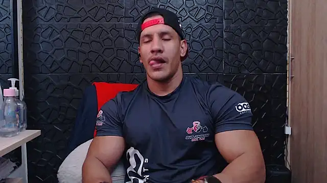 Snapshot of viktor_herrera chatting on January 11, 2026, 6:46 pm viktor herrera online show from January 11, 2026, 6:46 pm