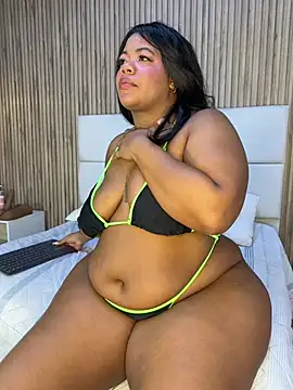 Snapshot of rachell_queen_ chatting on May 24, 2026, 6:02 pm rachell queen online show from May 24, 2026, 6:02 pm