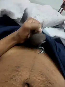 Snapshot of OutsizedVent chatting on February 7, 2026, 4:00 pm OutsizedVent online show from February 7, 2026, 4:00 pm