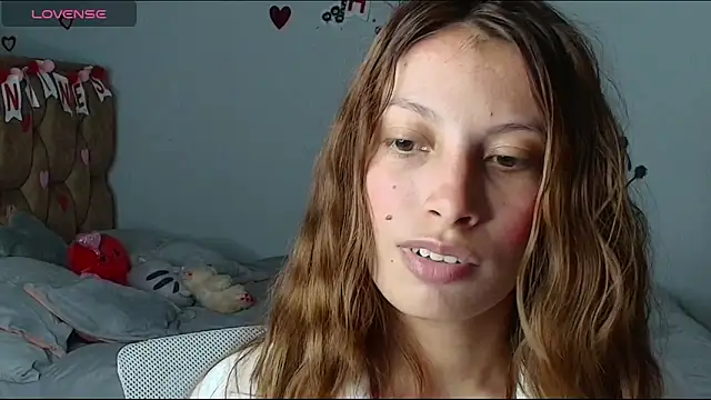 Sweet moon v  online show from February 28, 2026, 11:06 pm