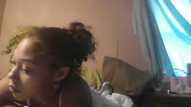 Snapshot of jojosbizarrelyf chatting on January 8, 2026, 2:19 pm jojosbizarrelyf online show from January 8, 2026, 2:19 pm