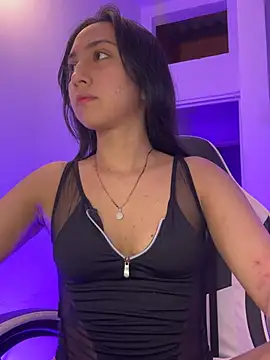 sofiiamillerr online show from July 4, 2026, 4:51 am