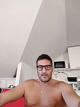 Snapshot of colosone chatting on September 26, 2025, 5:33 am colosone online show from September 26, 2025, 5:33 am