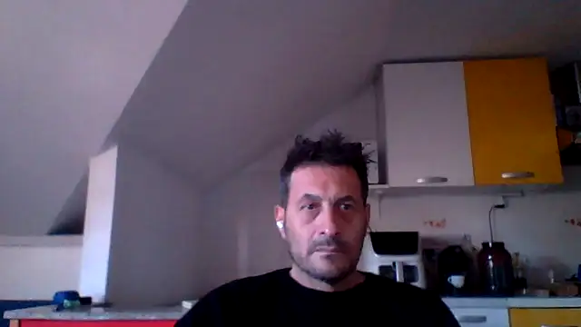 Snapshot of colosone chatting on October 22, 2025, 8:58 am colosone online show from October 22, 2025, 8:58 am