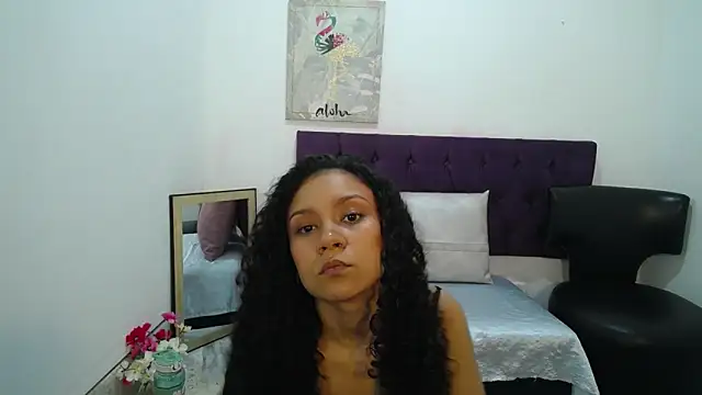 Snapshot of Little18Doll chatting on March 8, 2026, 7:17 pm Little18Doll online show from March 8, 2026, 7:17 pm