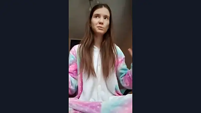 Snapshot of CindyDixon chatting on January 6, 2026, 12:20 pm CindyDixon online show from January 6, 2026, 12:20 pm