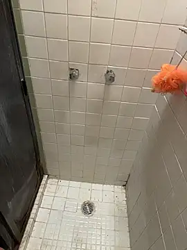 wolfbucker online show from January 13, 2026, 7:30 pm