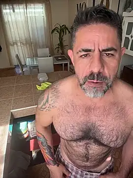 wolfbucker online show from February 26, 2026, 4:06 pm