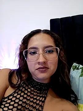 Sun pussyhard online show from January 7, 2026, 1:30 am