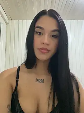 Snapshot of ashley_hoott chatting on January 8, 2026, 12:02 am ashley hoott online show from January 8, 2026, 12:02 am