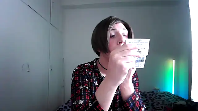 HoneyValentine online show from February 8, 2026, 8:56 pm