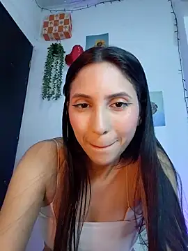 FrierenHot online show from March 4, 2026, 5:35 am